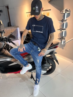 CAMISETA ARMANI na internet