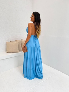 Vestido três camadas na internet