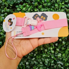 Prendedor de Chupeta Menina ou Menino - comprar online