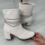 Bota Feminina Salto Bloco - Off-White na internet