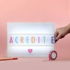 Letreiro Quadro Led Light Box Cinema com 96 Letras Coloridas - comprar online