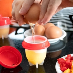 Kit com 2 Formas de Silicone para Cozinhar Ovos