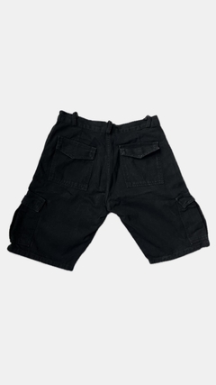Bermuda Black en internet
