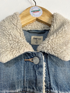 Campera GAP en internet