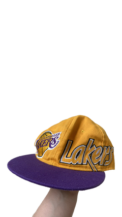 Gorra Lakers en internet