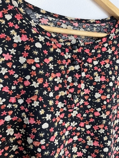 Remera Floreada - comprar online