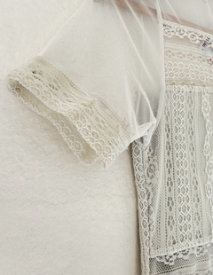 Vestido White en internet