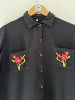 Camisa Flores en internet