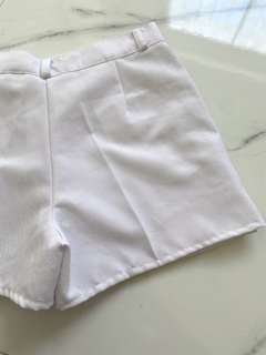 Short White en internet