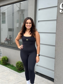 Macacão supreme preto - comprar online