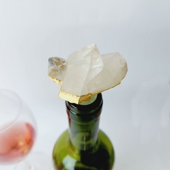 Porta Vinho com stopper de pedra.