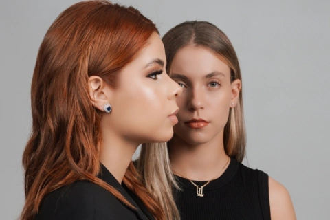 Marca 2 de Uma Letra Joalheria