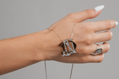 Marca 20 de Uma Letra Joalheria