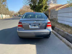 VOLKSWAGEN BORA TDI 2005 (EP) en internet