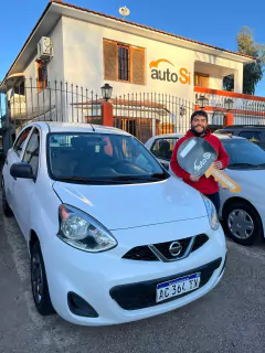 Nissan March 2018 (EP) 2017 en internet