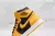 Air Jordan 1 Retro High 'Pollen' na internet