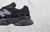 New Balance 9060 'Triple Black' na internet