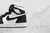 Air Jordan 1 Retro High 'Twist' na internet