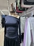 Remera pico con vivo y frunces emporio