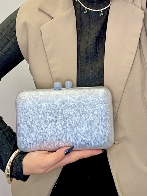 Clutch fecho bolas material sintético - PRATA