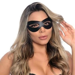 MÁSCARA TIAZINHA SEXY na internet
