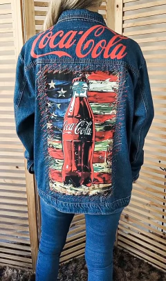 Jaqueta jeans customizada Coca Cola tamanho G - loja online
