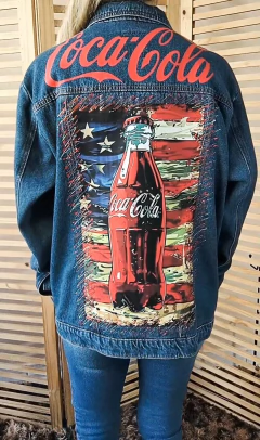 Jaqueta jeans customizada Coca Cola tamanho G