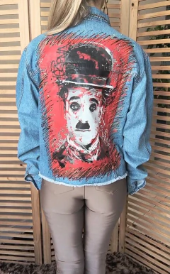 Jaqueta jeans customizada Charlie Chaplin tamanhoG - comprar online