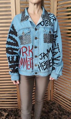 Jaqueta jeans clara customizada Metallica tamanho G - loja online