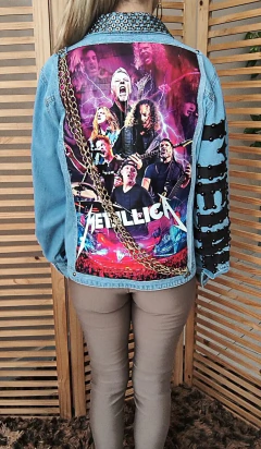 Jaqueta jeans clara customizada Metallica tamanho G - comprar online