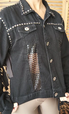 Jaqueta jeans preta customizada Caveira Lupita tamanho G na internet