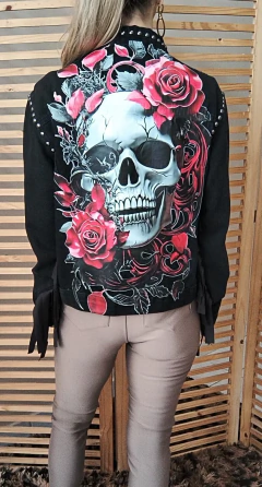 Jaqueta jeans preta customizada Caveira Lupita tamanho G - comprar online