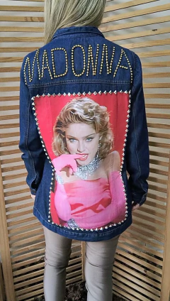 Maxi Jaqueta jeans escuro destroyed customizada Madonna Material Girl tamanho M - Xodozinhos da Kari