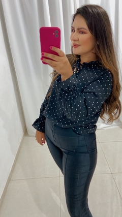 Blusa manga longa - poá preto / rosa