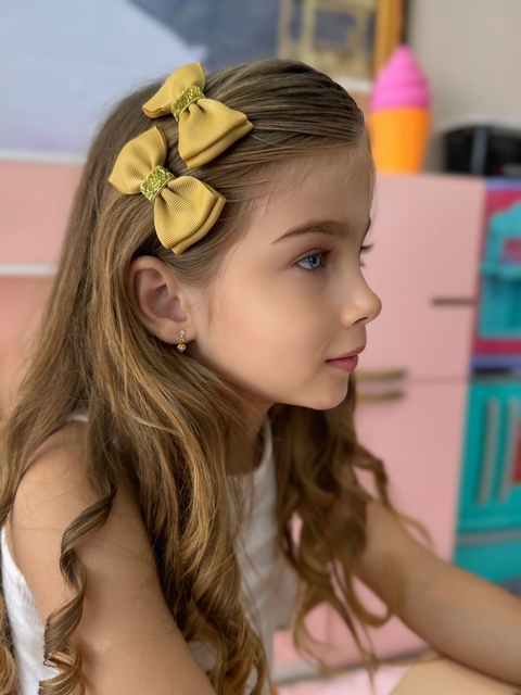 Laço dourado gravatinha duplo - parzinho