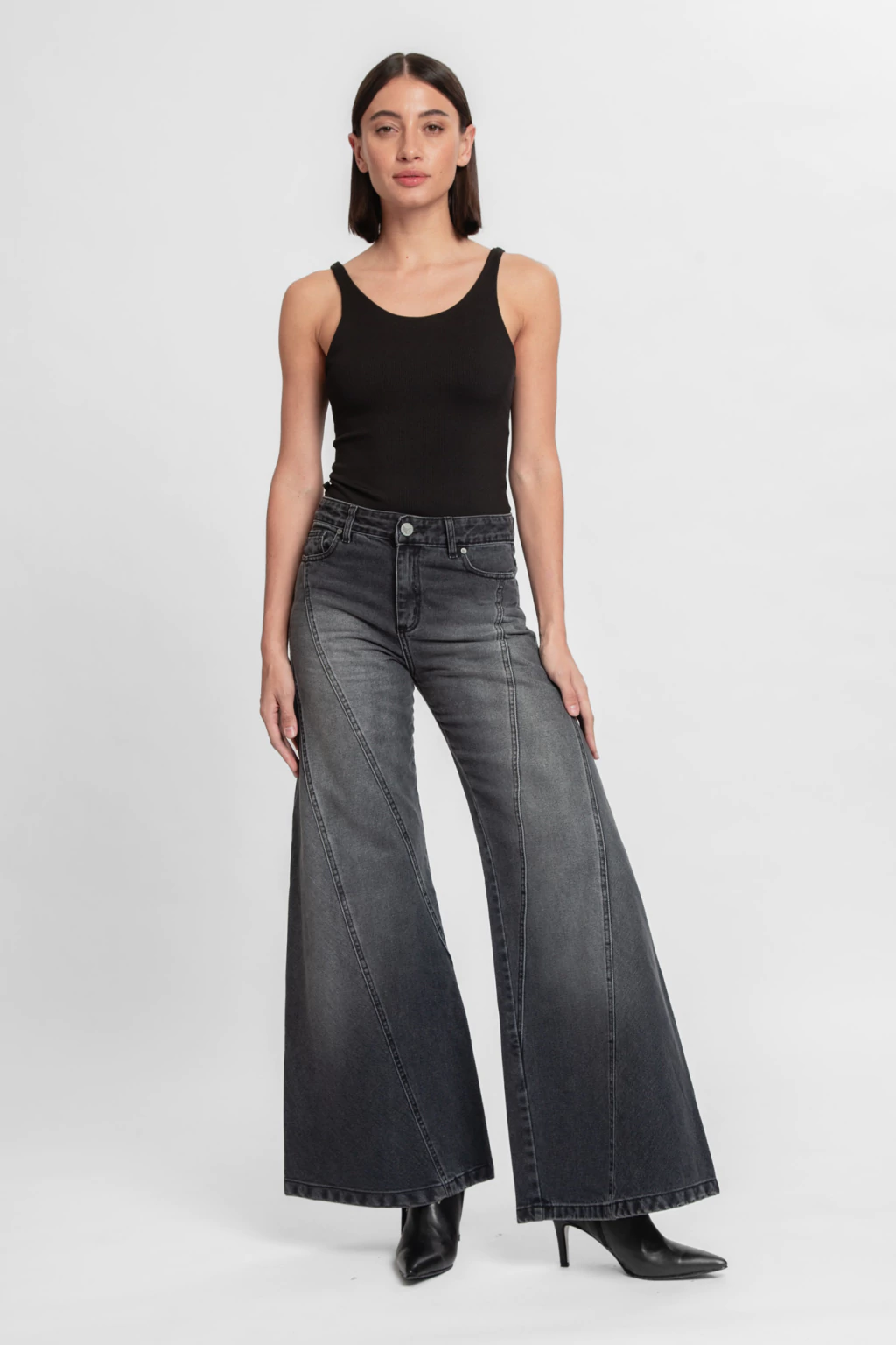 JEAN RAW