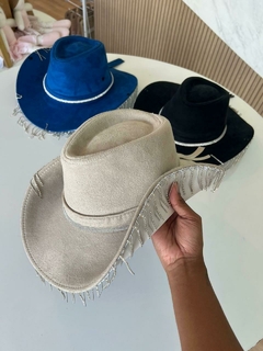 CHAPÉU COWBOY STRASS DETALHES na internet