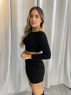 Cropped Giusy 2 em 1 na internet