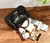 BOLSA DE OMBRO PINGENTE DE FLORES CROSSBODY BOSTON/ COD.B34 - comprar online