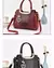 BOLSA ELEGANTE PINGENTE CORAÇÃO ABA TRANÇADA YNMY/ COD.B141