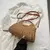 BOLSA DE OMBRO DE PALHA CESTA BOHO COM ALÇA SUPERIOR TECIDA À MÃO/ COD.B136 - comprar online