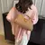 BOLSA DE OMBRO DE PALHA CESTA BOHO COM ALÇA SUPERIOR TECIDA À MÃO/ COD.B136 - loja online
