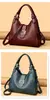 Imagem do BOLSA DE OMBRO CROSSBODY EM COURO MICROFIBRA MACIO/ COD.B144