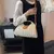 BOLSA DE OMBRO DE PALHA CESTA BOHO COM ALÇA SUPERIOR TECIDA À MÃO/ COD.B136 - comprar online