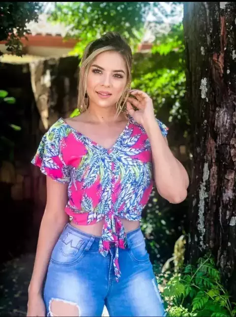 Cropped de amarrar nas costas veste 36/40