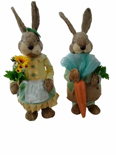 Coelho de decoração para Páscoa Femeá em Pé Amarela com verde e flores Sisal 64 x 19 cm