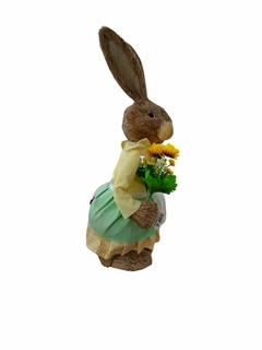 Coelho de decoração para Páscoa Femeá em Pé Amarela com verde e flores Sisal 64 x 19 cm - loja online
