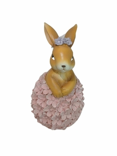 Decoração Ovo com Coelho e Hortênsias Rosa Páscoa Resina 25,5 x 15 x 15 cm - Toko Artesanato e Decorações