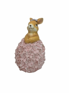 Decoração Ovo com Coelho e Hortênsias Rosa Páscoa Resina 25,5 x 15 x 15 cm na internet