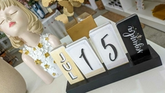 CALENDÁRIO PERMANENTE DE MESA PRETO 12,5X22X5 - comprar online